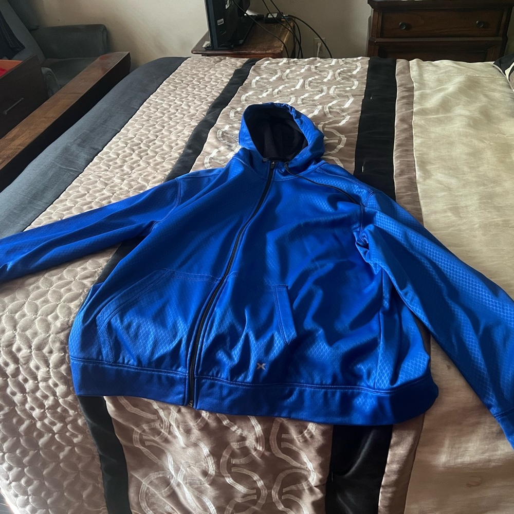 Xersion long sleeve zip up jacket.